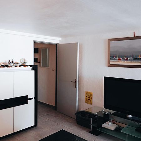 Grand Appartement Proche Port Et Plages, 6 A 8 Pers, 3 Chambres, Climatise Agde Bagian luar foto
